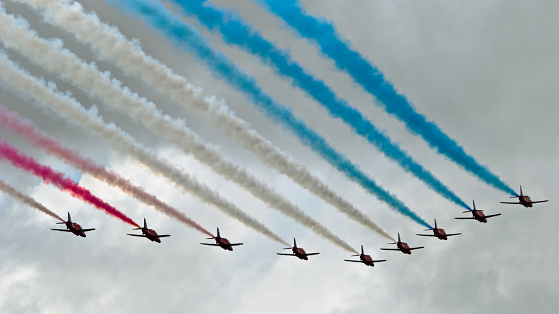 196_Fairford RIAT_Red Arrows na British Aerospace Hawk T1.jpg
